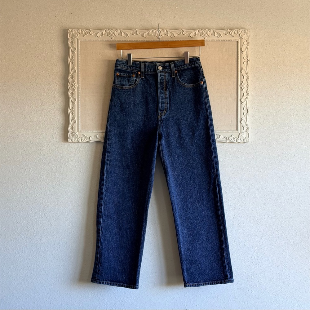 Levi’s Premium Ribcage Straight Ankle Jeans
